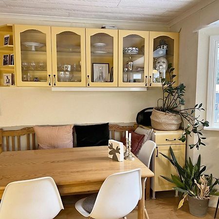 Holiday Home Ingaroe V Gronskan Extérieur photo